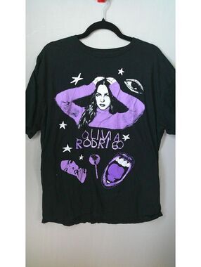 Olivia Rodrigo Black Graphic T-Shirt with Purple Accents, XL